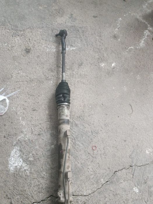 Продам рулевую рейку