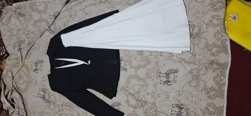 Костюм ва юбка. Куз мавсуми учун ажойиб. Факат бир марта туйга кейилга