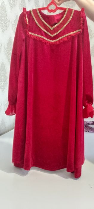 Chiroyli tikilgan kuylak