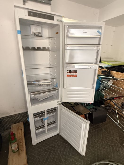Frigider Whirlpool total no frost