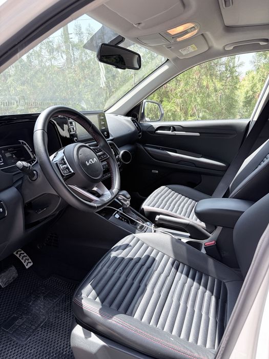 Kia Sonet full positsiya