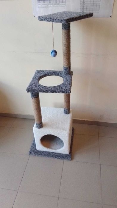 Катерушка с къщичка и височина 113-114 см