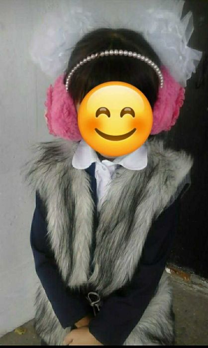 Безрукавка для девочка. 4000тт