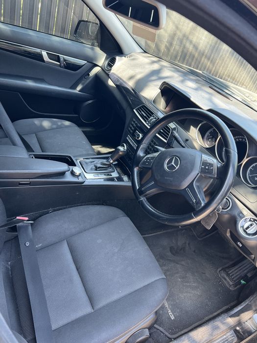 MERCEDES-BENZ C-Class 2011 — imagine 4