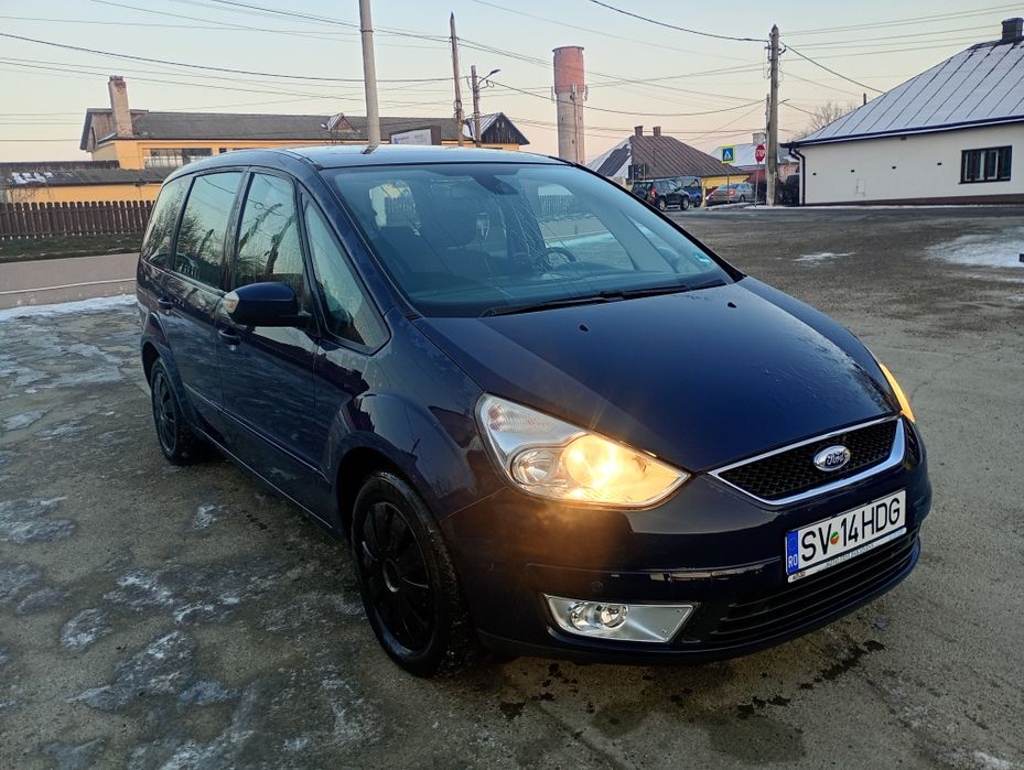 Vând Ford Galaxy