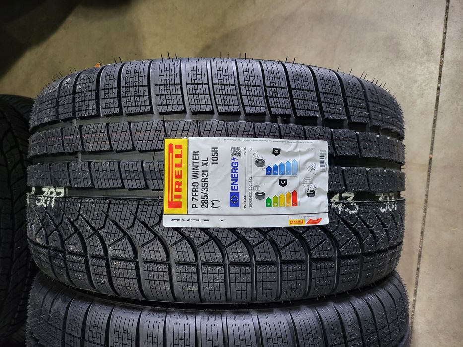 285/35/21//255/40/21 PIRELLI BMW 7 G70