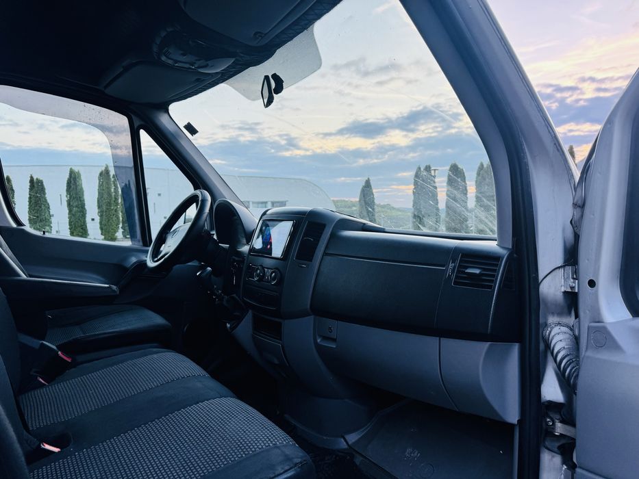 Vând Mercedes Sprinter