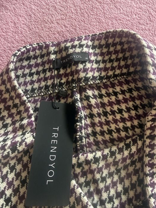 Нова пола Trendyol