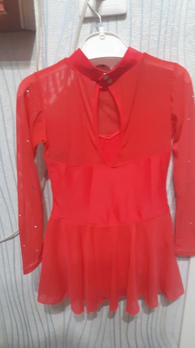 Красное .платье .купальник. для танцев.