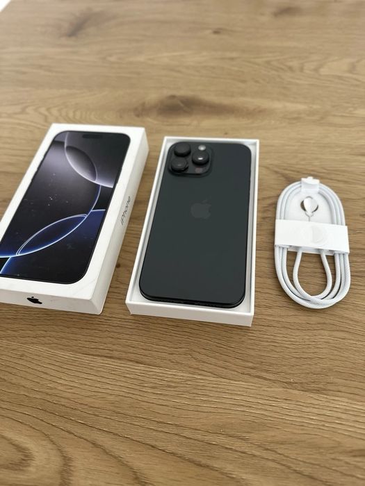 Apple iPhone 16 Pro Max - 256GB - Black Titanium