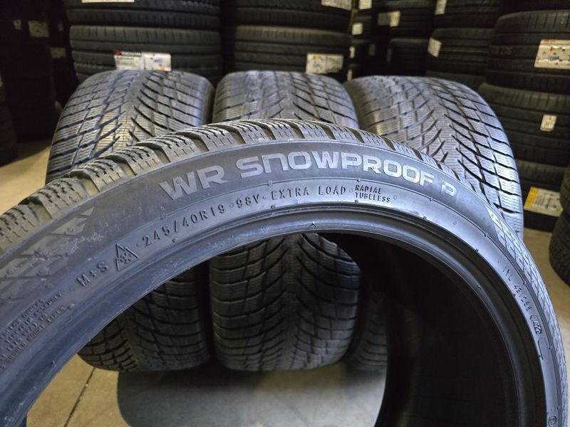 255/40/19//245/40/19 NOKIAN