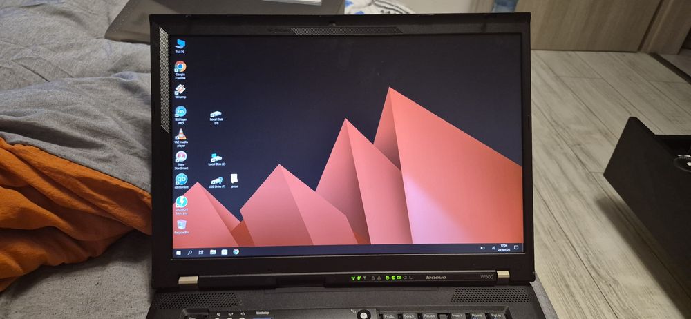 Leptot lenovo   stare buna