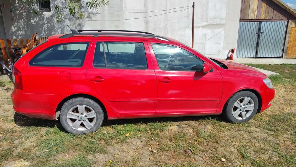 Vând Scoda Octavia 2011
