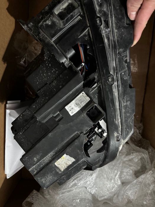 Левый фар Santa Fe