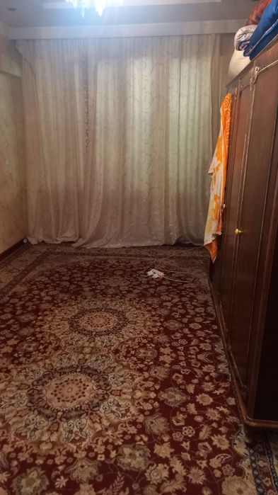 Юнусобод 4 да квартира бор. "АЛЬФРОГАНС"  институтига якин.