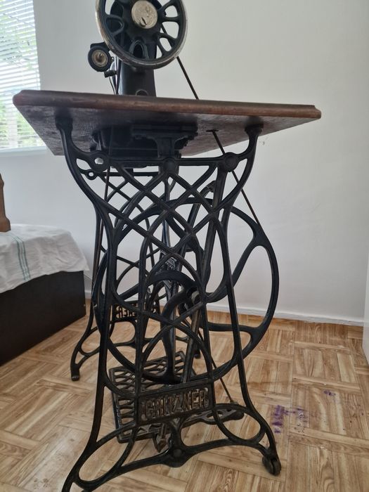 Винтидж крачна шевна машина Gritzner Duplach – Германия