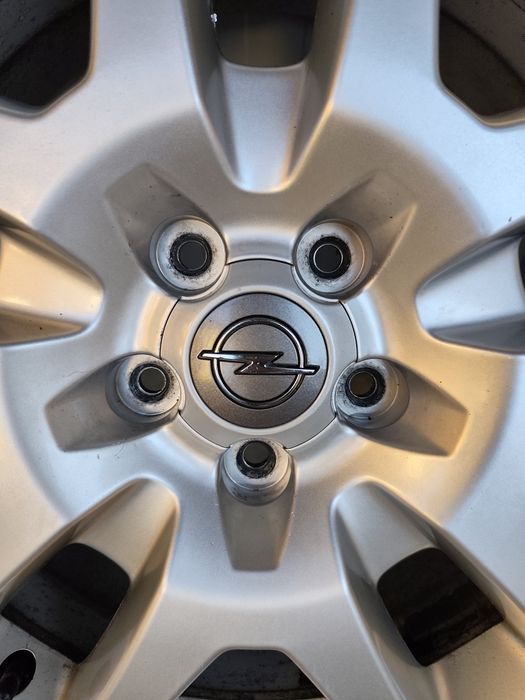 18/5/115-ОПЕЛ АНТАРА,ШЕВРОЛЕТ КАПТИВА с добри зимни гуми-235/55/18