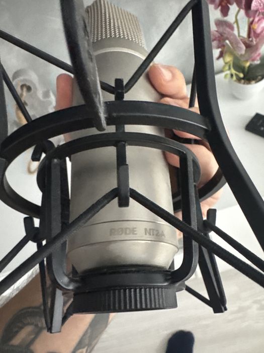 Microfon Rode NT2-A + Shock Mount Original – Stare excelentă
