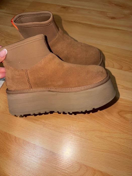 De vanzare  – UGG Classic Mini Dipper, marimea 36