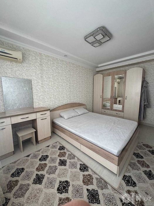 Мирзо Улуғбек тумани, ТТЗ бозори атрофида 2 хонали квартира