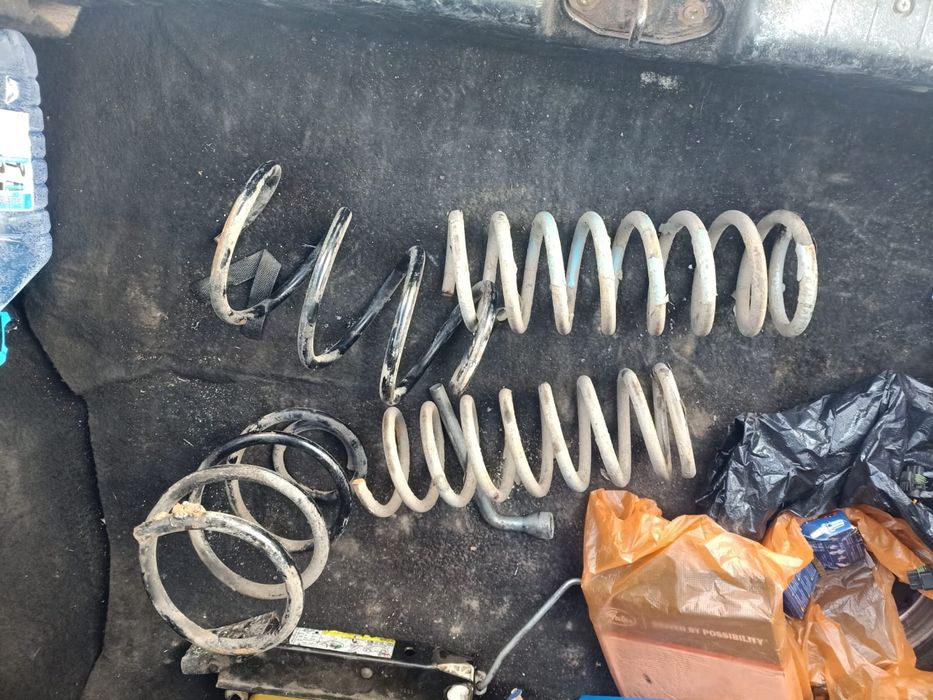 Пирора пружина Приора