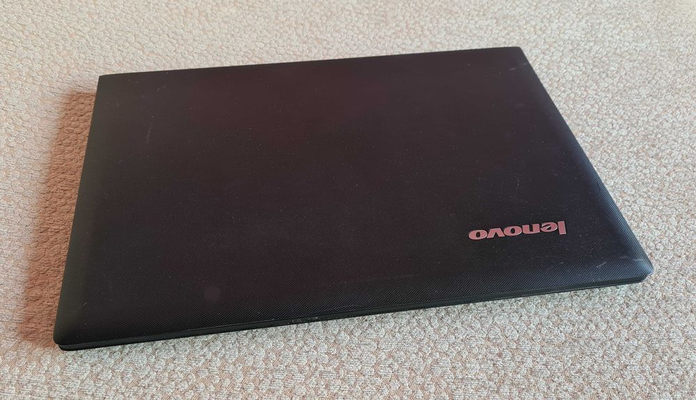 Laptop Lenovo Z50 15.6", i7-4510u, 8 GB RAM, SSD 240 GB, bateria 2h