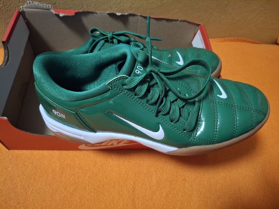 Adidasi Nike Green,model" total 90",mărime 38