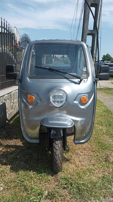 OFERTA: Triciclu electric, fara permis, cu cabina, rate