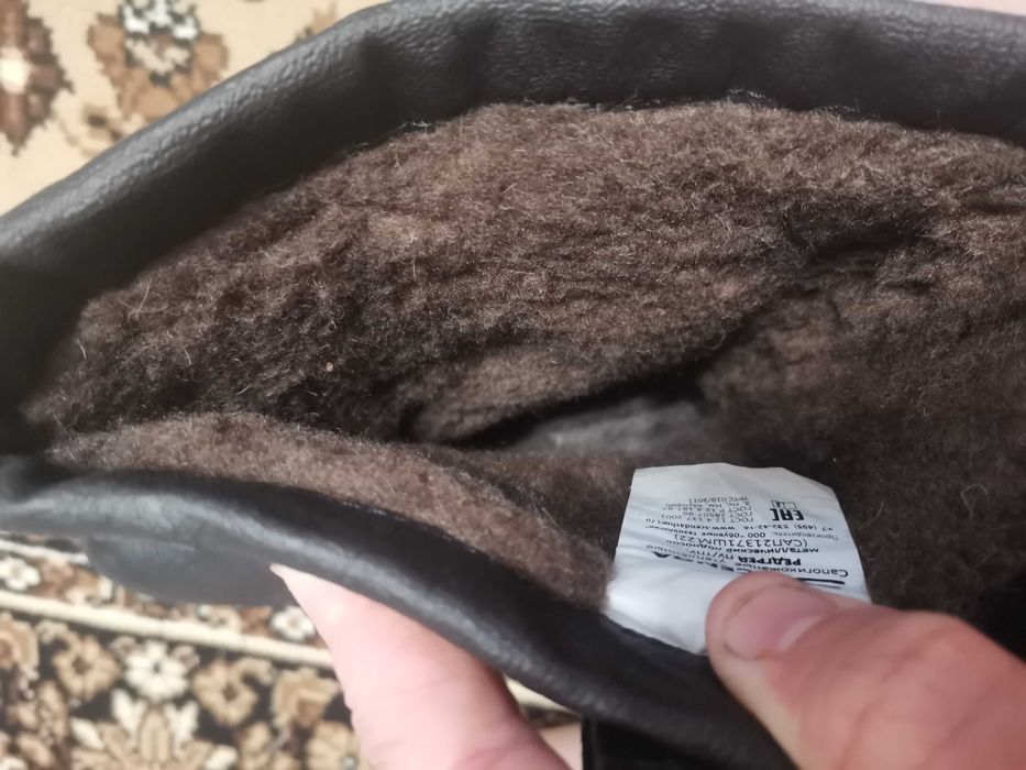 Продам зимние ботинки