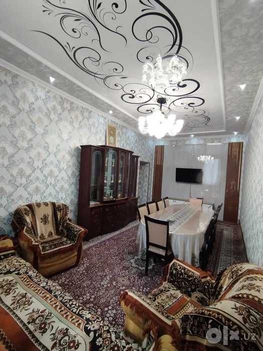 "Вторичка Яккасарай возле аскии 98м2 Продаётся "