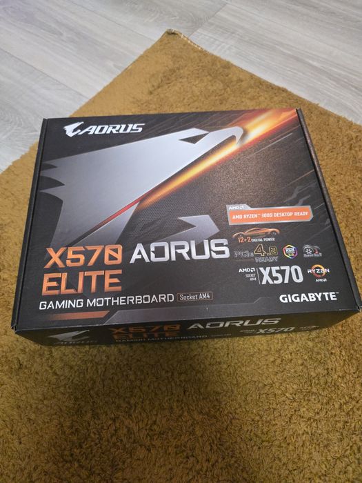 Placa de baza GIGABYTE X570 AORUS Elite