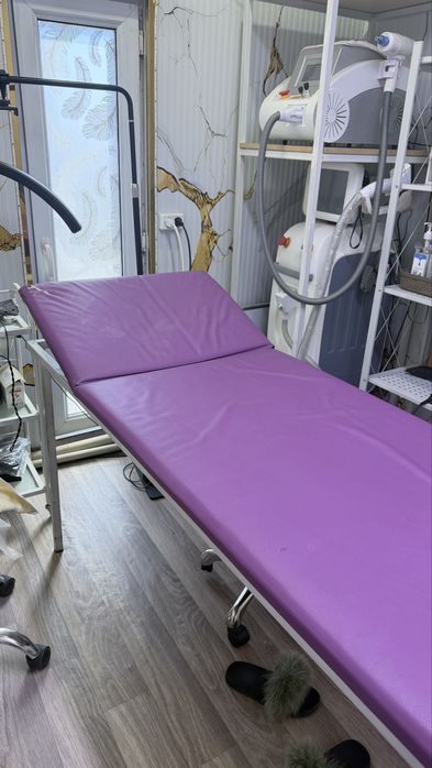 Кушетка для салона красоты