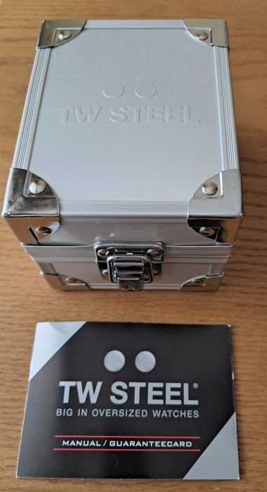 Оригинален мъжки часовник TW STEEL TW 613 MICK DOOHAN EDITON”