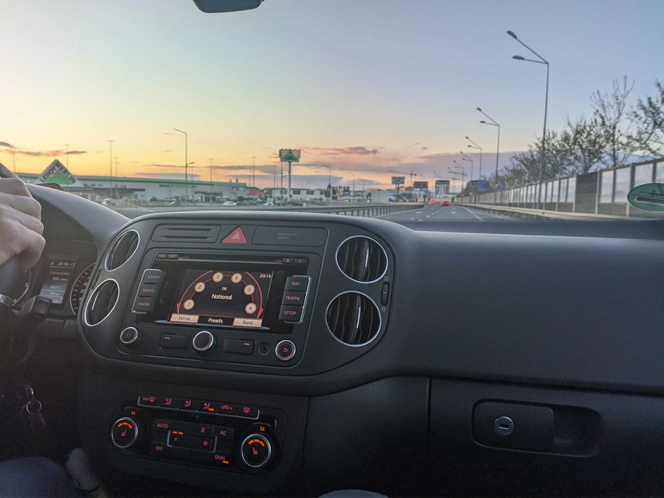 Instructor auto categoria B - VW GOLF 6+ Diesel sau VW EOS AUTOMAT