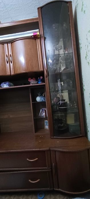 Продается шкаф-стенка