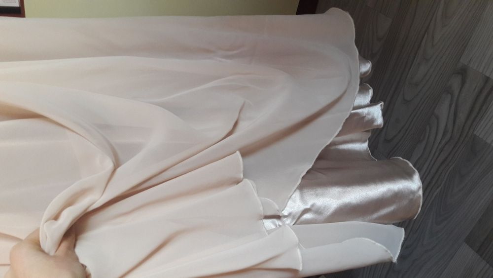 Дълга официална рокля