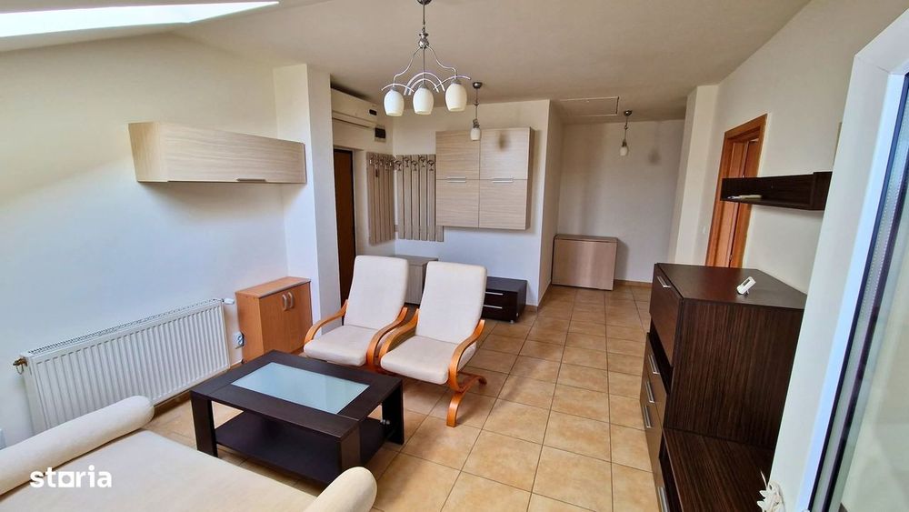 Apartament 3 camere, balcon, garaj, în Steaua