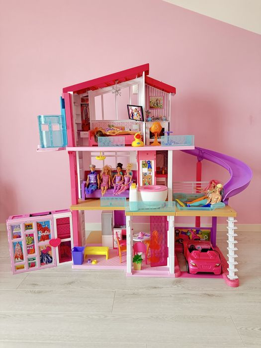 Къща за кукли - Barbie Dreamhouse