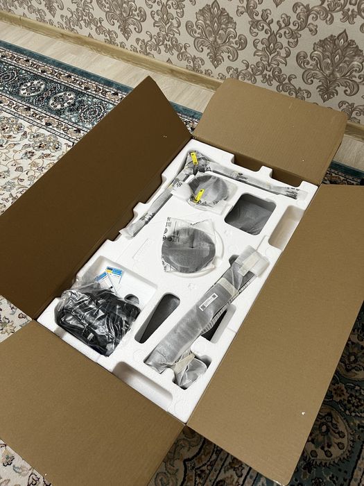 Монитор Samsung Odyssey G7 Neo 32”