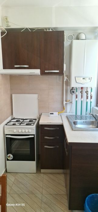 Garsoniera de închiriat