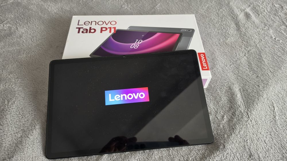 Tableta Lenovo Tab P11 (2nd gen) - la cutie