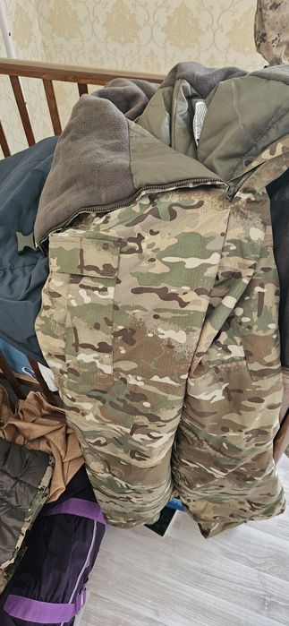 Продам форму и обувь срочно