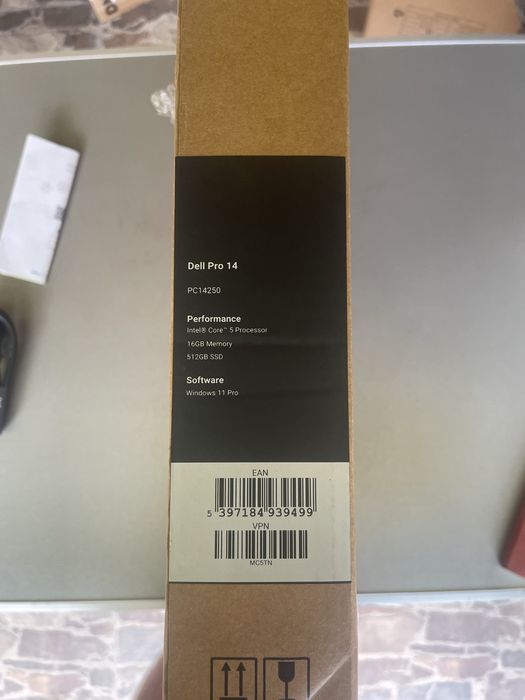 Laptop dell pro 14