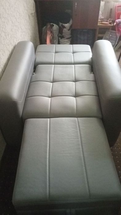 Yangi ishlatilmagan mebel sotiladi