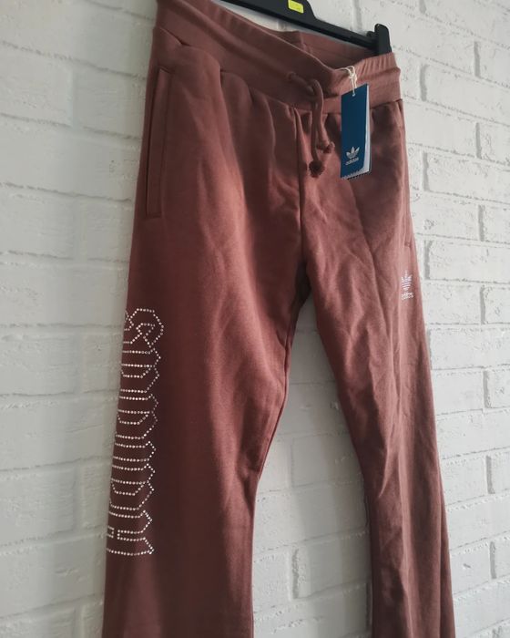 Долнище ADIDAS, размер S.