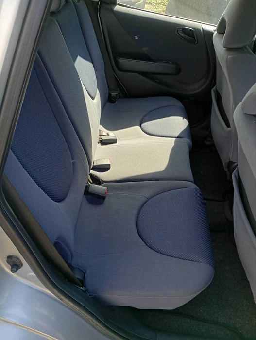 Honda Jazz; 2003 г; 261 000 км;Документално изрядна. Задължително прехвърляне! 2500 евро.