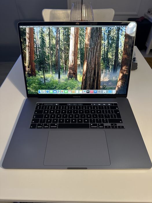 Laptop Apple Macbook Pro 16” 2019 intel i7 16gb 512gb