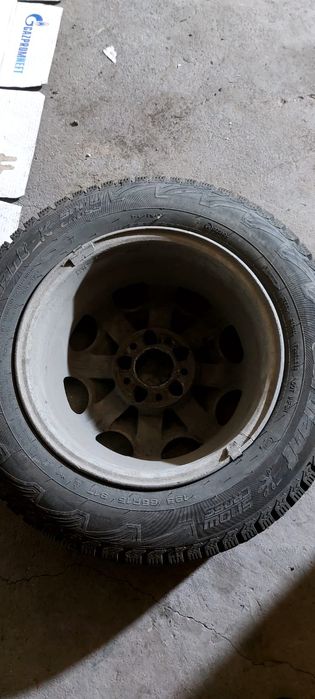 Продам шины 195/65R15 с диском