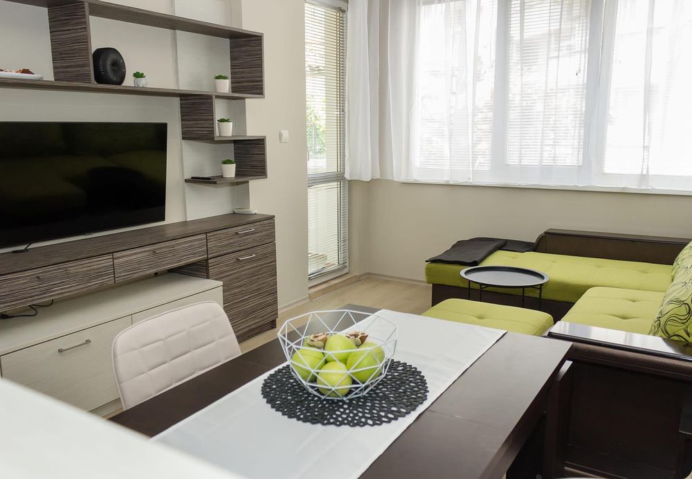 Двустаен апартамент в района на Лятно кино Тракия!