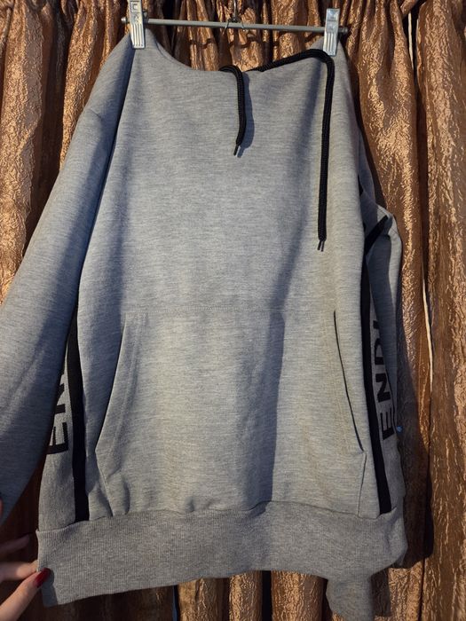 Отдам пакет вещей